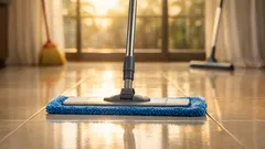 Mop na faxina: 7 vantagens que fazem ele valer mais que vassoura e rodo